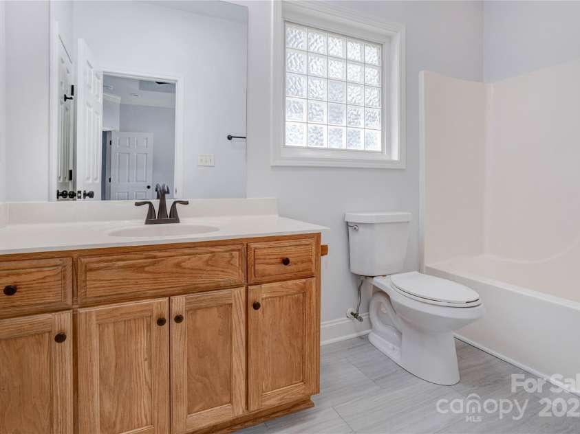 6549 Wesbrook Drive, Charlotte, NC 28214.  MLS# CAR4243608, YatesRealty ID 4727. 