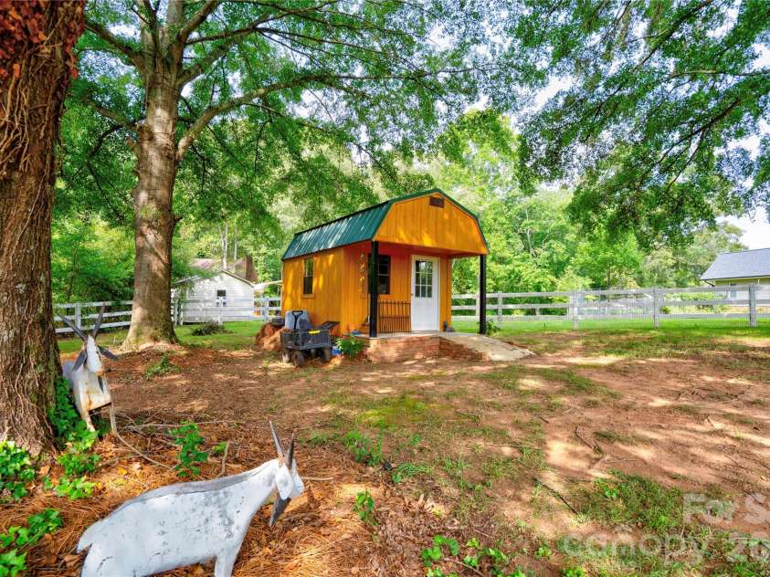 8 Charger Court, Shelby, NC 28152.  MLS# CAR4418696, YatesRealty ID 47270. Storage Building