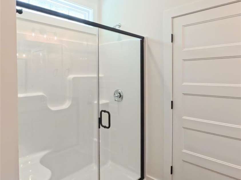 3155 Meadowcrest Drive, Clover, SC 29710.  MLS# CAR4416022, YatesRealty ID 47273. Primary Shower