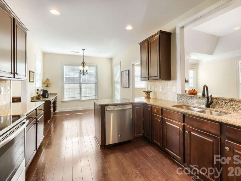 18311 Glenealy Drive, Cornelius, NC 28031.  MLS# CAR4418635, YatesRealty ID 47274. 