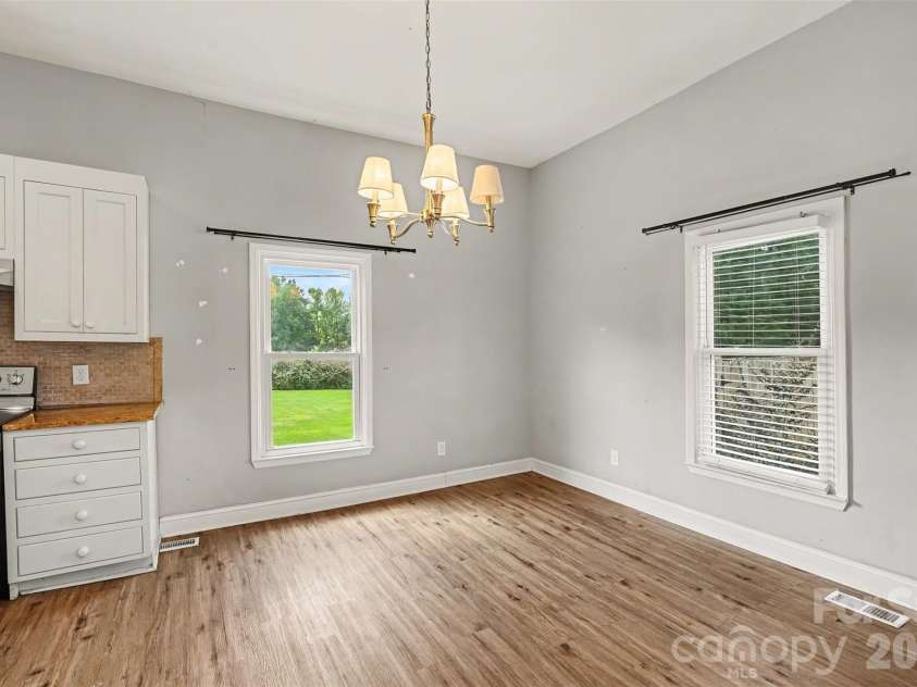 227 Cauthen Street, Heath Springs, SC 29058.  MLS# CAR4404918, YatesRealty ID 47275. Dining area