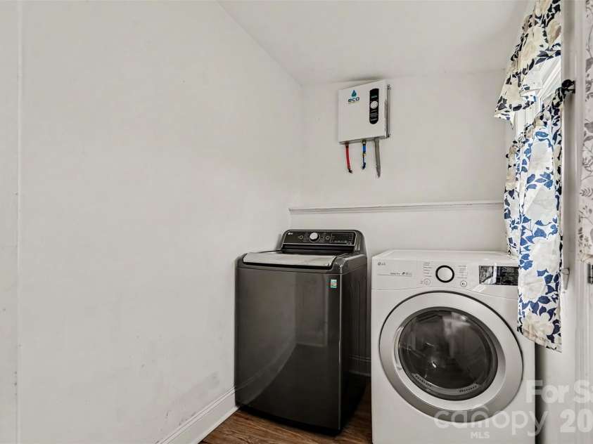 227 Cauthen Street, Heath Springs, SC 29058.  MLS# CAR4404918, YatesRealty ID 47275. Laundry Room