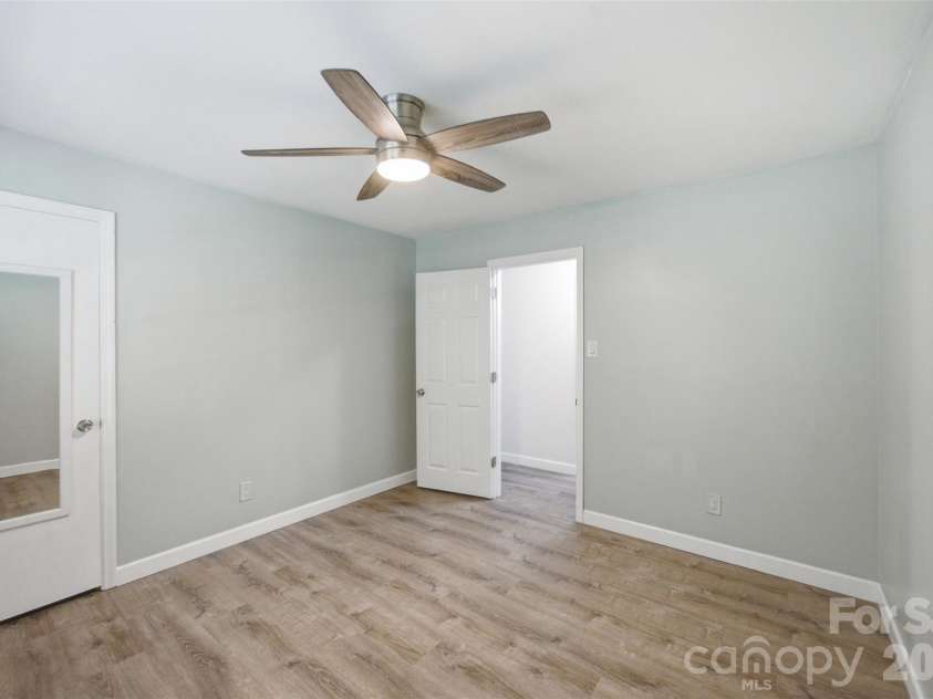 815 Lakeside Circle, Lancaster, SC 29720.  MLS# CAR4419047, YatesRealty ID 47276. 