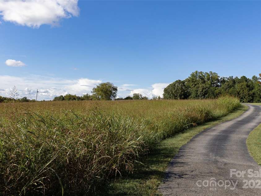 535 Holly Ridge Road, Grover, NC 28073.  MLS# CAR4183886, YatesRealty ID 4728. Driveway Front Property