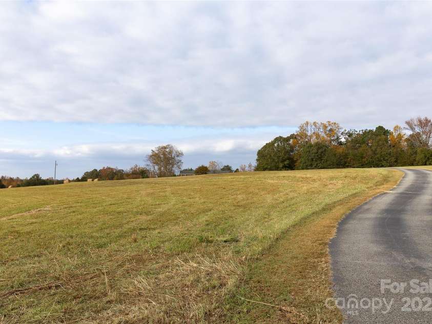 535 Holly Ridge Road, Grover, NC 28073.  MLS# CAR4183886, YatesRealty ID 4728. Driveway Front Property