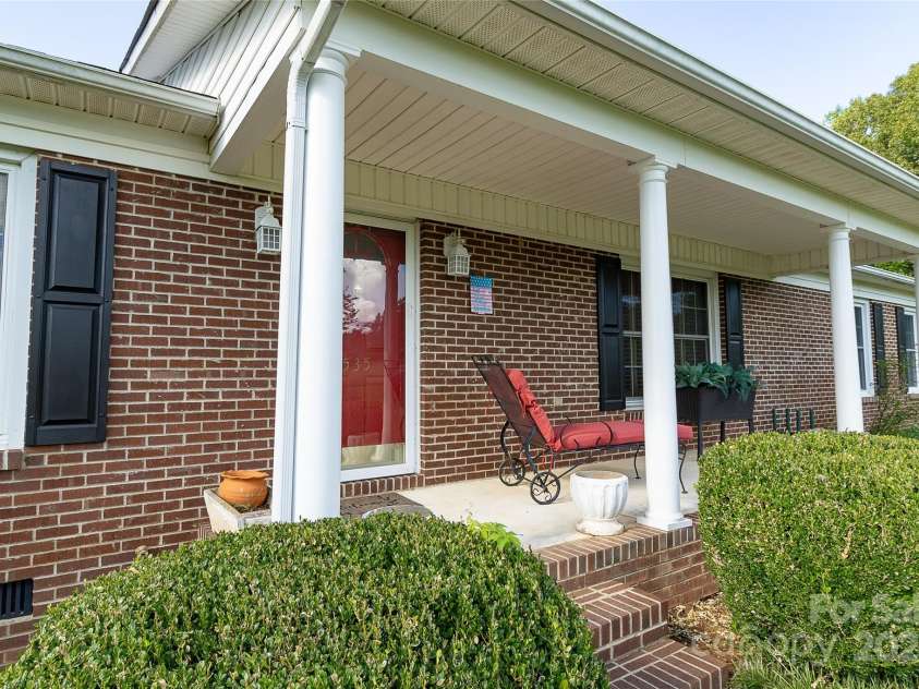 535 Holly Ridge Road, Grover, NC 28073.  MLS# CAR4183886, YatesRealty ID 4728. Front Exterior