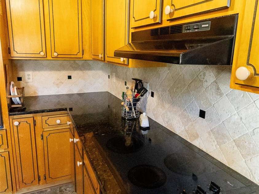 535 Holly Ridge Road, Grover, NC 28073.  MLS# CAR4183886, YatesRealty ID 4728. Kitchen