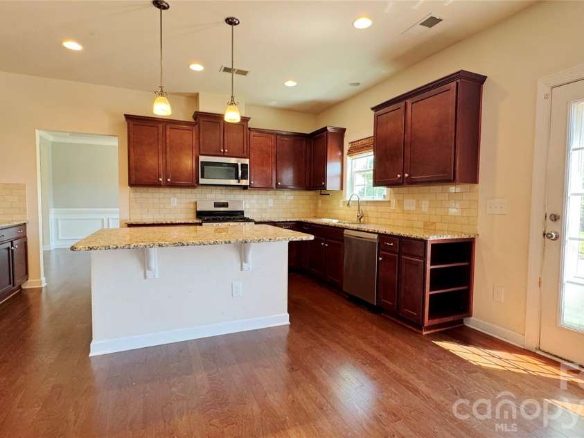 2082 Feldspar Drive, Davidson, NC 28036.  MLS# CAR4418726, YatesRealty ID 47280. 