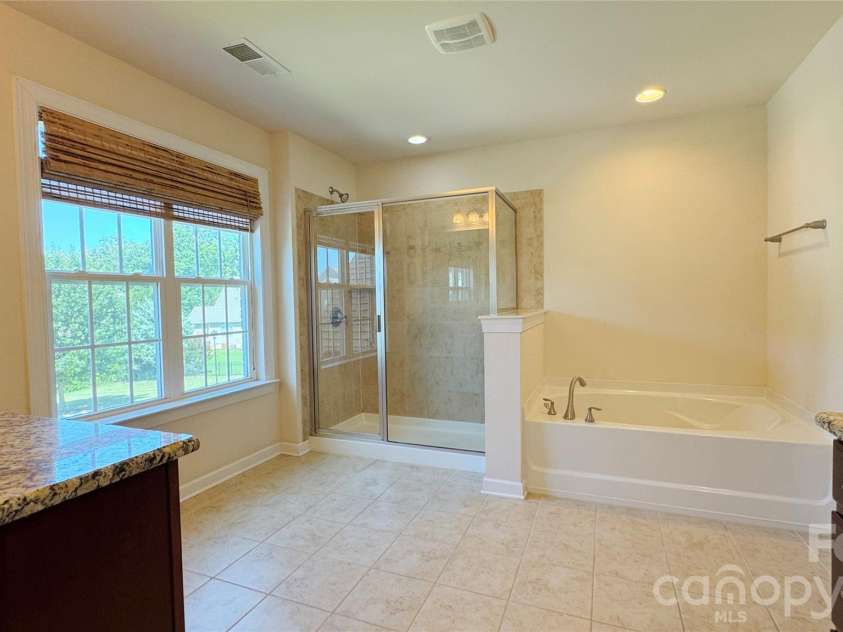 2082 Feldspar Drive, Davidson, NC 28036.  MLS# CAR4418726, YatesRealty ID 47280. 