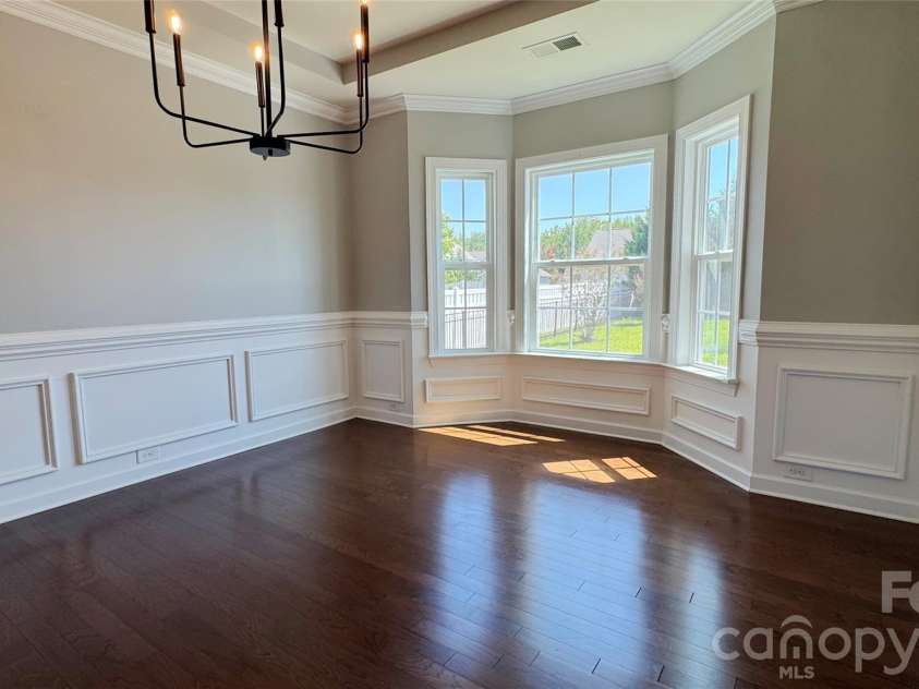 2082 Feldspar Drive, Davidson, NC 28036.  MLS# CAR4418726, YatesRealty ID 47280. 