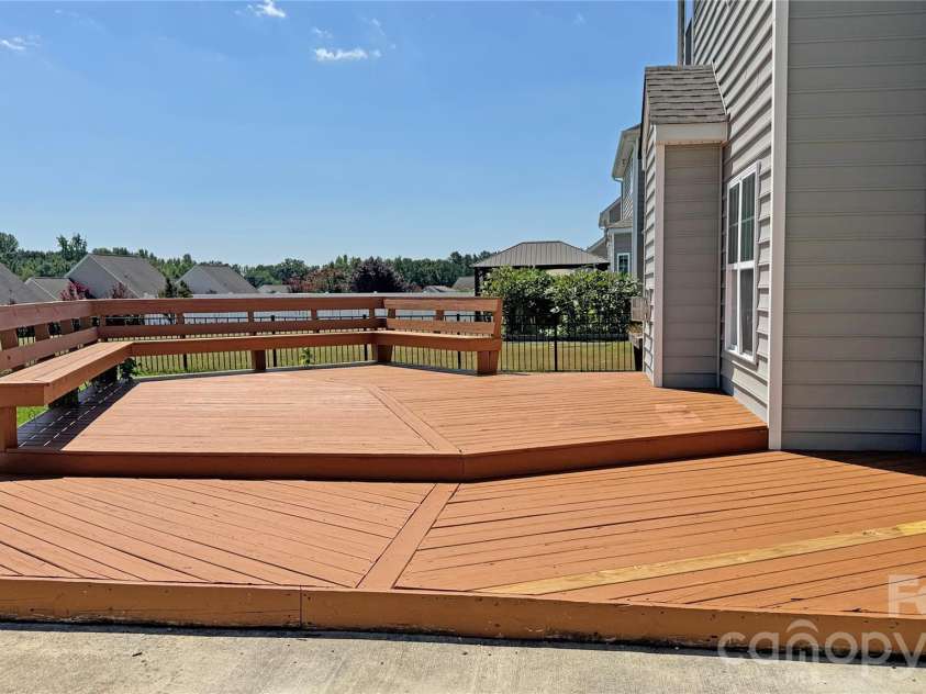 2082 Feldspar Drive, Davidson, NC 28036.  MLS# CAR4418726, YatesRealty ID 47280. 
