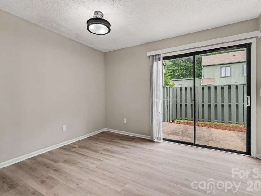 6144 Bent Tree Court, Charlotte, NC 28212.  MLS# CAR4419080, YatesRealty ID 47282. 