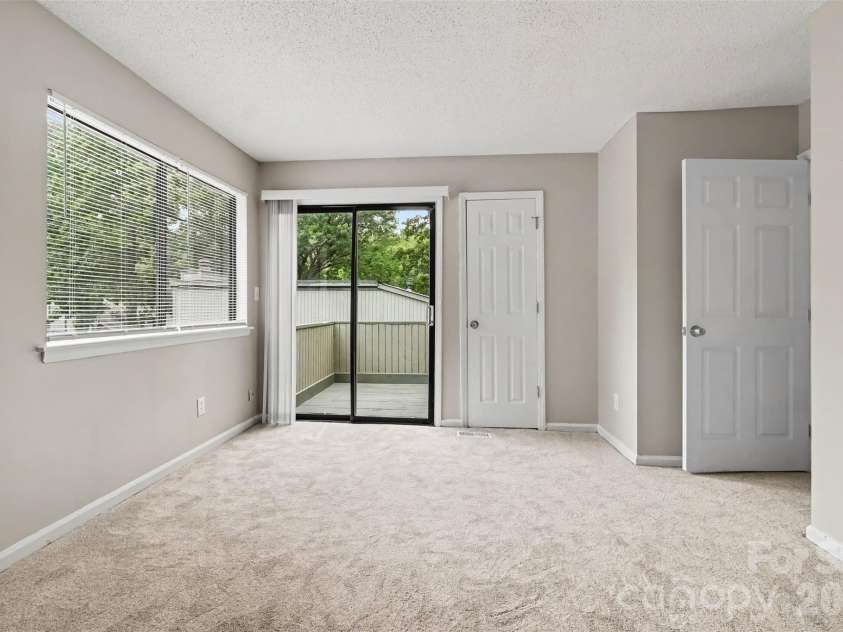 6144 Bent Tree Court, Charlotte, NC 28212.  MLS# CAR4419080, YatesRealty ID 47282. 