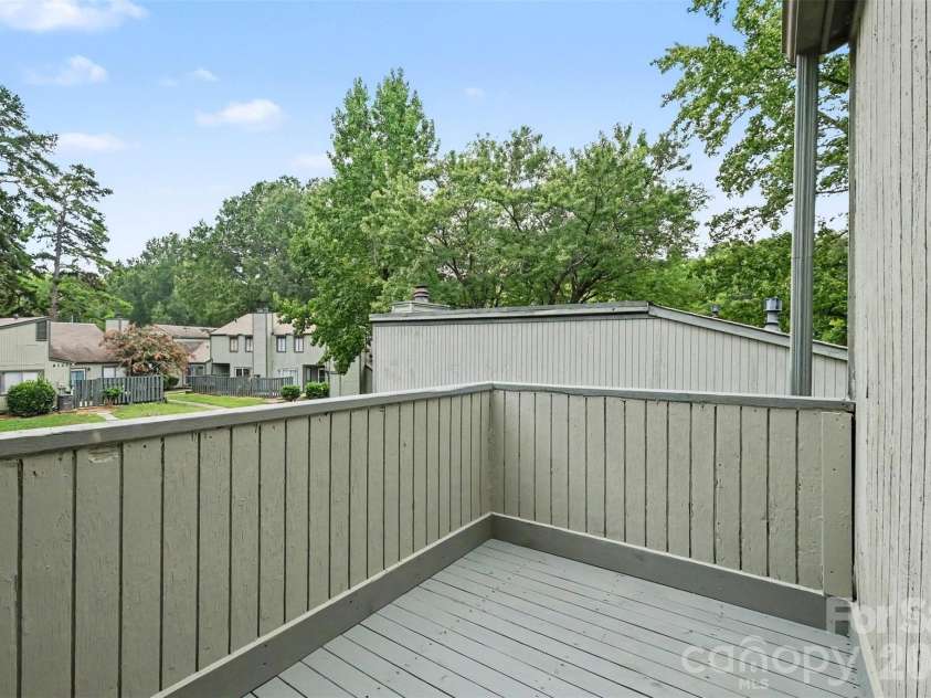 6144 Bent Tree Court, Charlotte, NC 28212.  MLS# CAR4419080, YatesRealty ID 47282. 