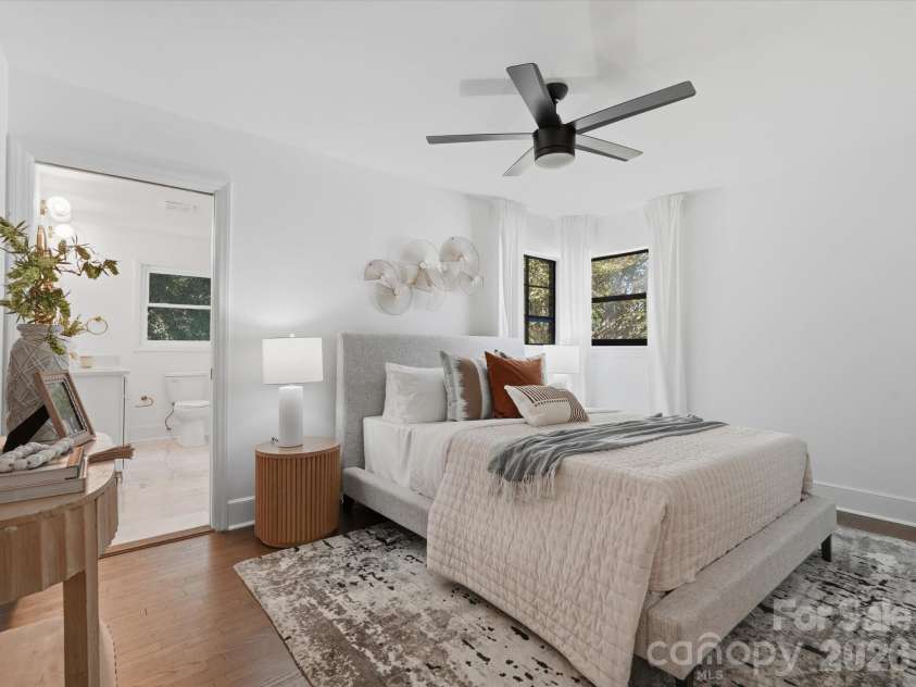 5701 Wilora Lake Road, Charlotte, NC 28212.  MLS# CAR4418324, YatesRealty ID 47285. 
