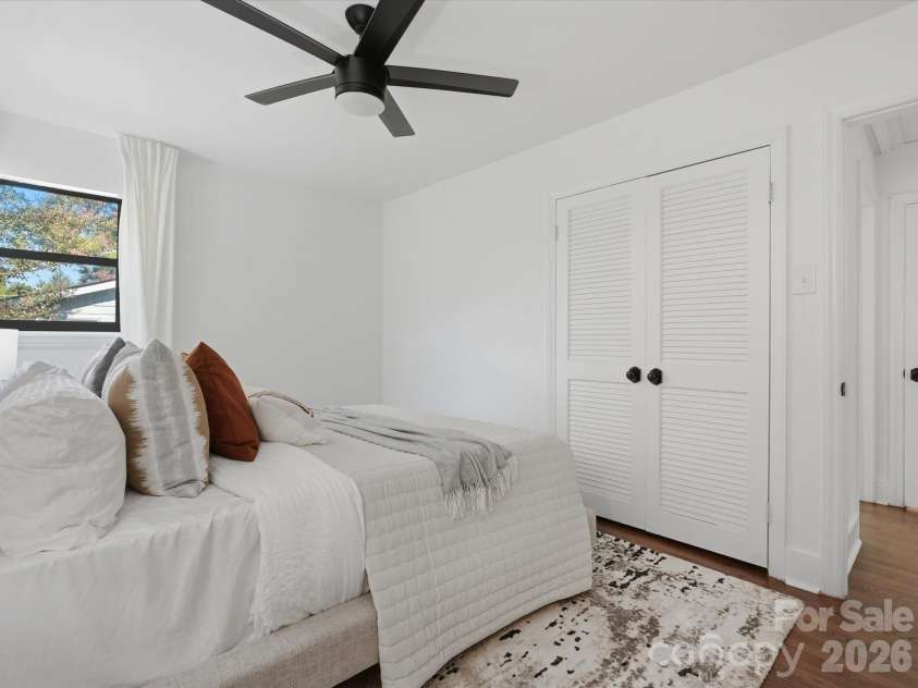 5701 Wilora Lake Road, Charlotte, NC 28212.  MLS# CAR4418324, YatesRealty ID 47285. 