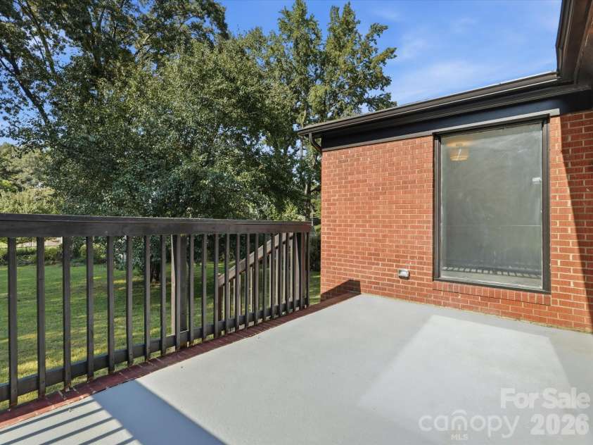 5701 Wilora Lake Road, Charlotte, NC 28212.  MLS# CAR4418324, YatesRealty ID 47285. 