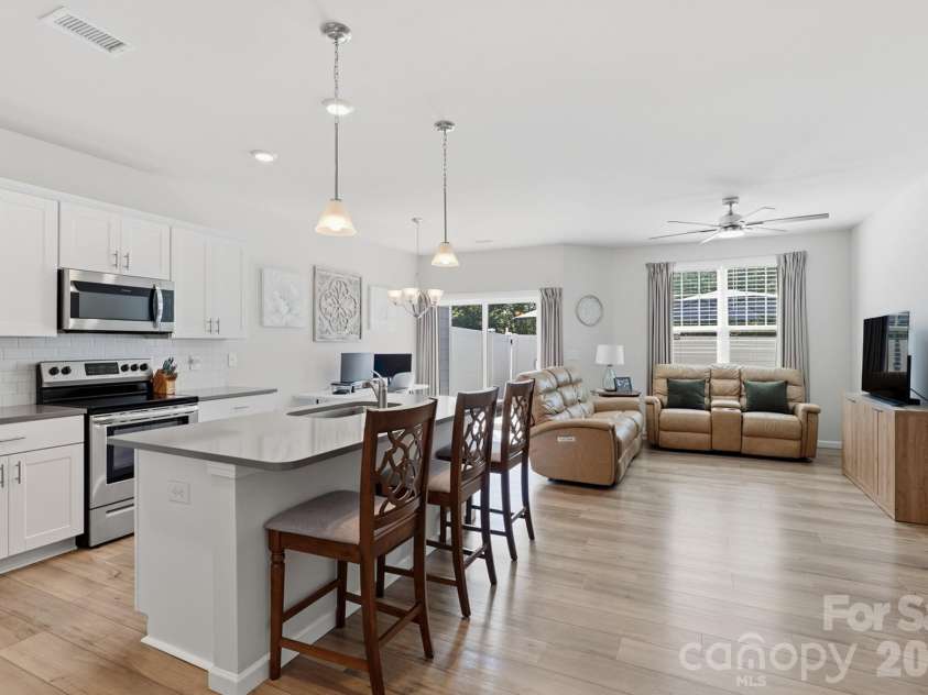 32 Woodsdale Place, Concord, NC 28025.  MLS# CAR4418928, YatesRealty ID 47286. 