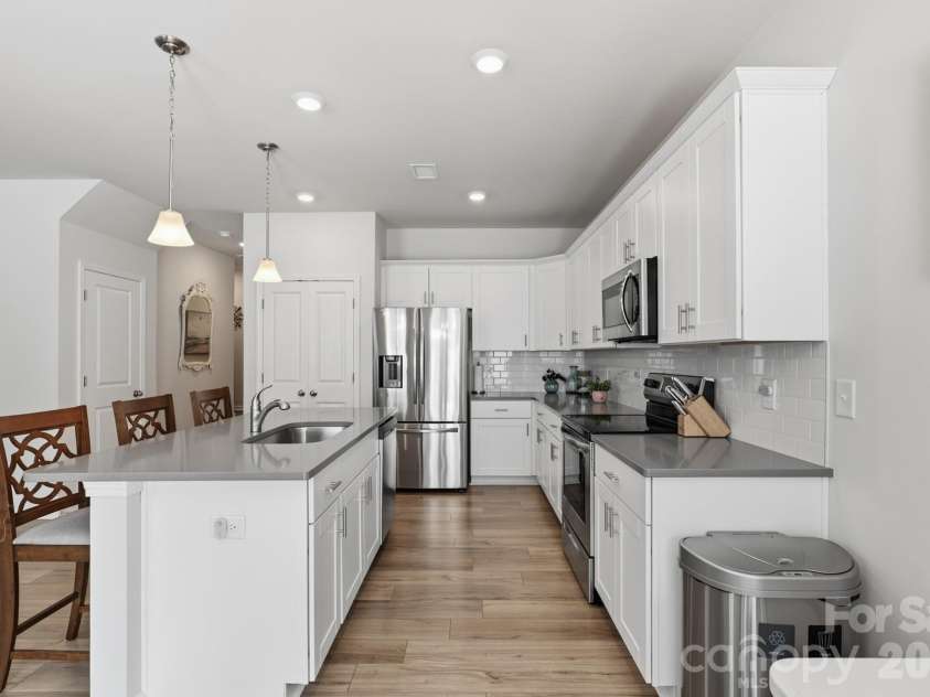32 Woodsdale Place, Concord, NC 28025.  MLS# CAR4418928, YatesRealty ID 47286. 