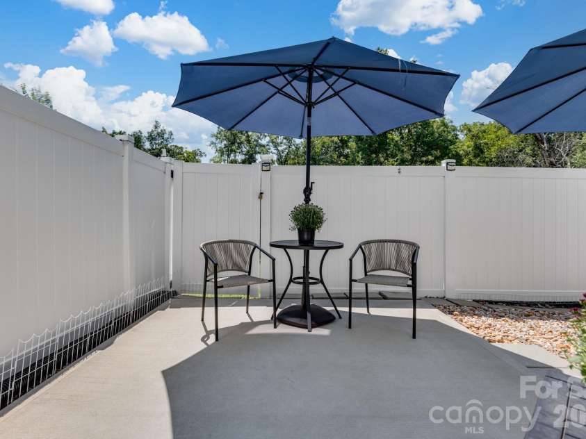 32 Woodsdale Place, Concord, NC 28025.  MLS# CAR4418928, YatesRealty ID 47286. 