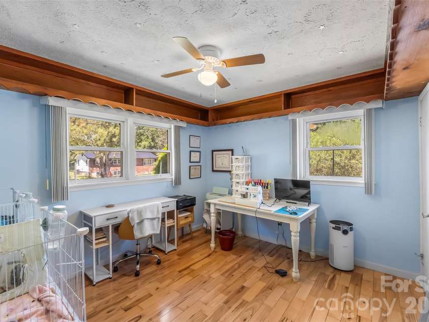 312 Hidden Valley Circle, Canton, NC 28716.  MLS# CAR4417437, YatesRealty ID 47288. 