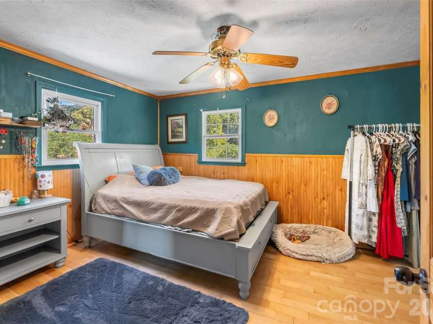 312 Hidden Valley Circle, Canton, NC 28716.  MLS# CAR4417437, YatesRealty ID 47288. 