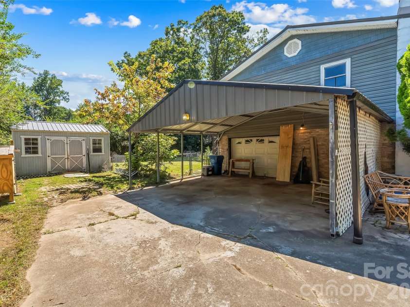 312 Hidden Valley Circle, Canton, NC 28716.  MLS# CAR4417437, YatesRealty ID 47288. 