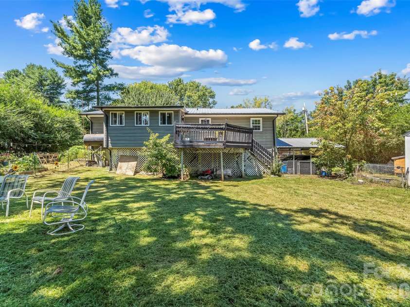 312 Hidden Valley Circle, Canton, NC 28716.  MLS# CAR4417437, YatesRealty ID 47288. 