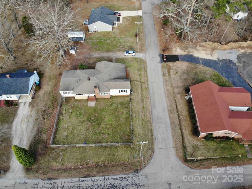 1426 Council Street, Salisbury, NC 28146.  MLS# CAR4228353, YatesRealty ID 4729. 
