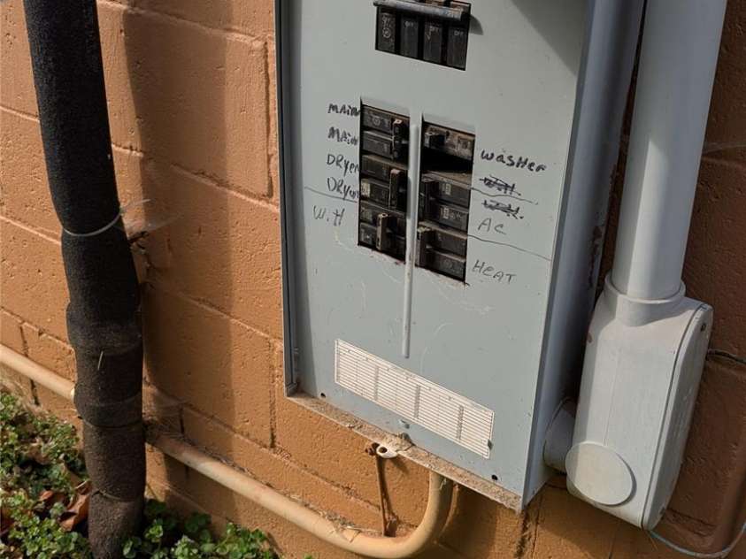 19212 Old Statesville Road, Cornelius, NC 28031.  MLS# CAR4340602, YatesRealty ID 4729. 