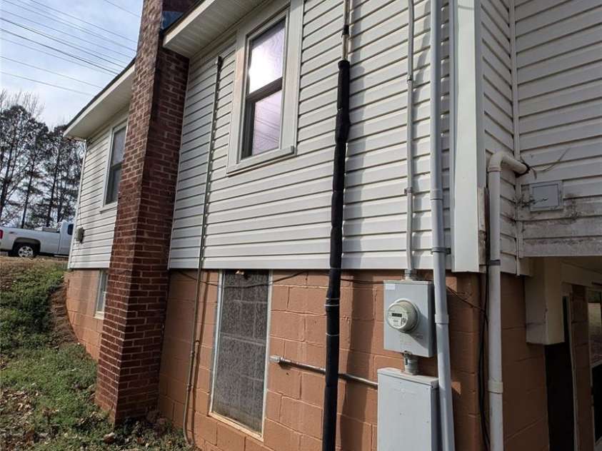 19212 Old Statesville Road, Cornelius, NC 28031.  MLS# CAR4340602, YatesRealty ID 4729. 