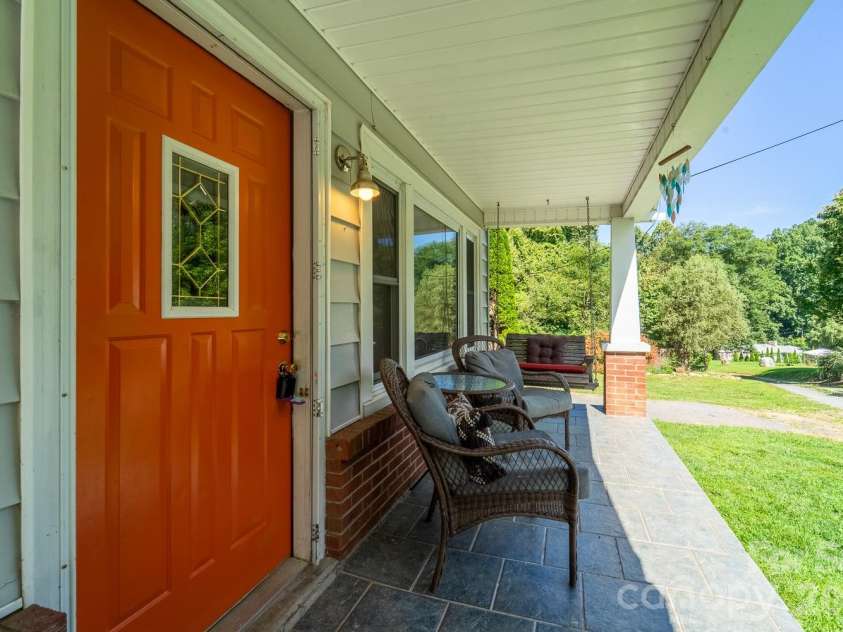 80 Nature Lane, Waynesville, NC 28786.  MLS# CAR4418677, YatesRealty ID 47294. 
