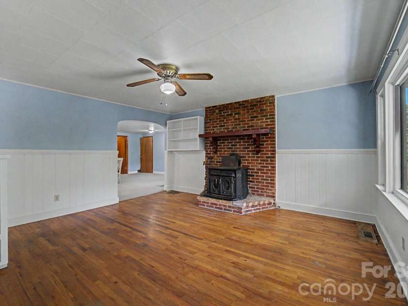 80 Nature Lane, Waynesville, NC 28786.  MLS# CAR4418677, YatesRealty ID 47294. 