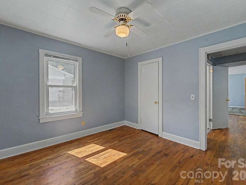 80 Nature Lane, Waynesville, NC 28786.  MLS# CAR4418677, YatesRealty ID 47294. 