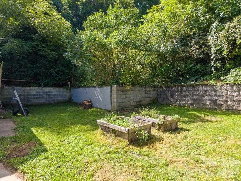 80 Nature Lane, Waynesville, NC 28786.  MLS# CAR4418677, YatesRealty ID 47294. 