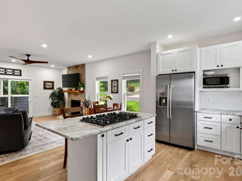310 Magnolia Ridge Road, Swannanoa, NC 28778.  MLS# CAR4411282, YatesRealty ID 47295. 