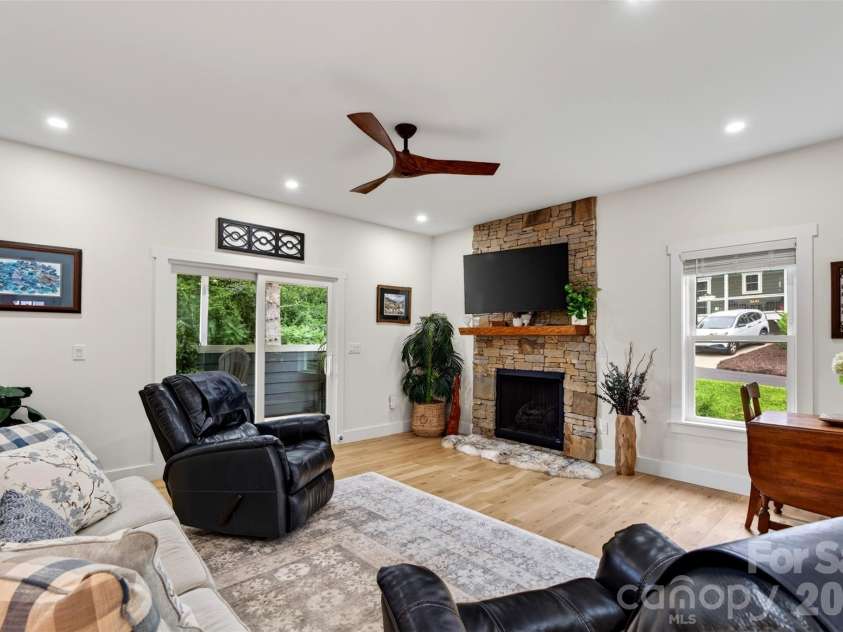 310 Magnolia Ridge Road, Swannanoa, NC 28778.  MLS# CAR4411282, YatesRealty ID 47295. 