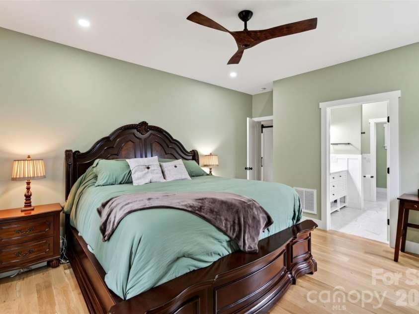 310 Magnolia Ridge Road, Swannanoa, NC 28778.  MLS# CAR4411282, YatesRealty ID 47295. 