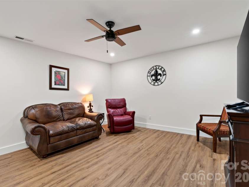 310 Magnolia Ridge Road, Swannanoa, NC 28778.  MLS# CAR4411282, YatesRealty ID 47295. 
