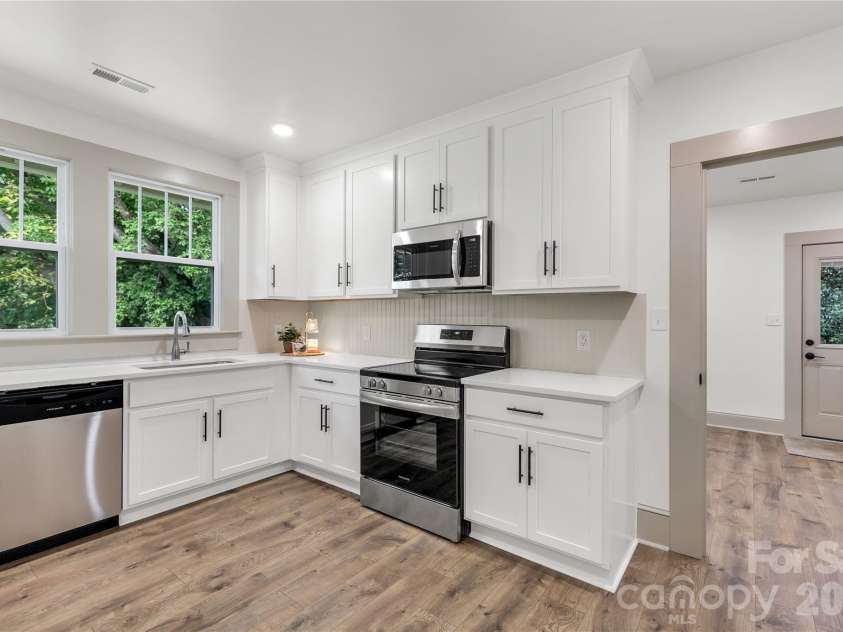 310 Elm Street, Lancaster, SC 29720.  MLS# CAR4419096, YatesRealty ID 47298. 