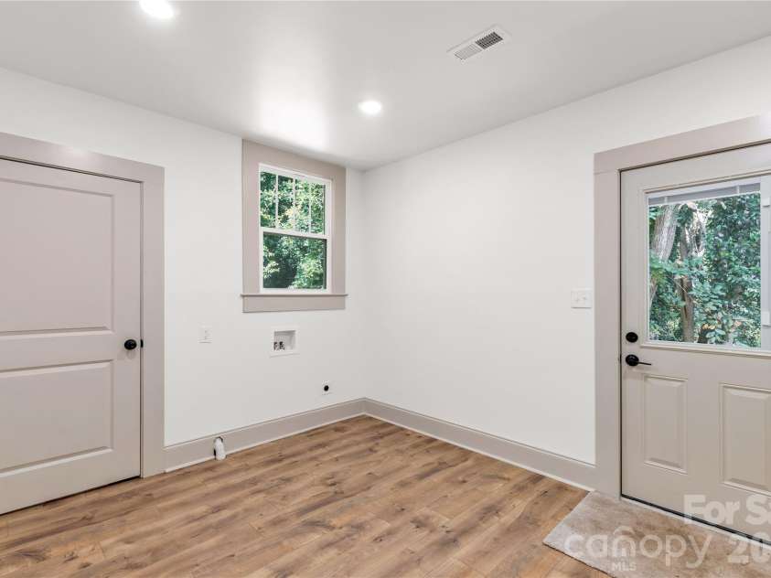 310 Elm Street, Lancaster, SC 29720.  MLS# CAR4419096, YatesRealty ID 47298. 