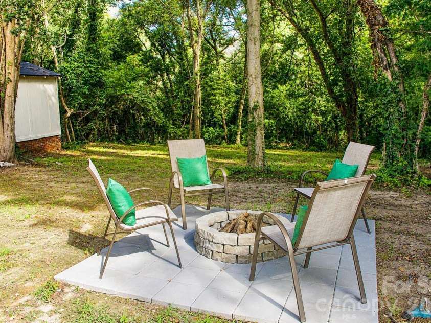 310 Elm Street, Lancaster, SC 29720.  MLS# CAR4419096, YatesRealty ID 47298. 