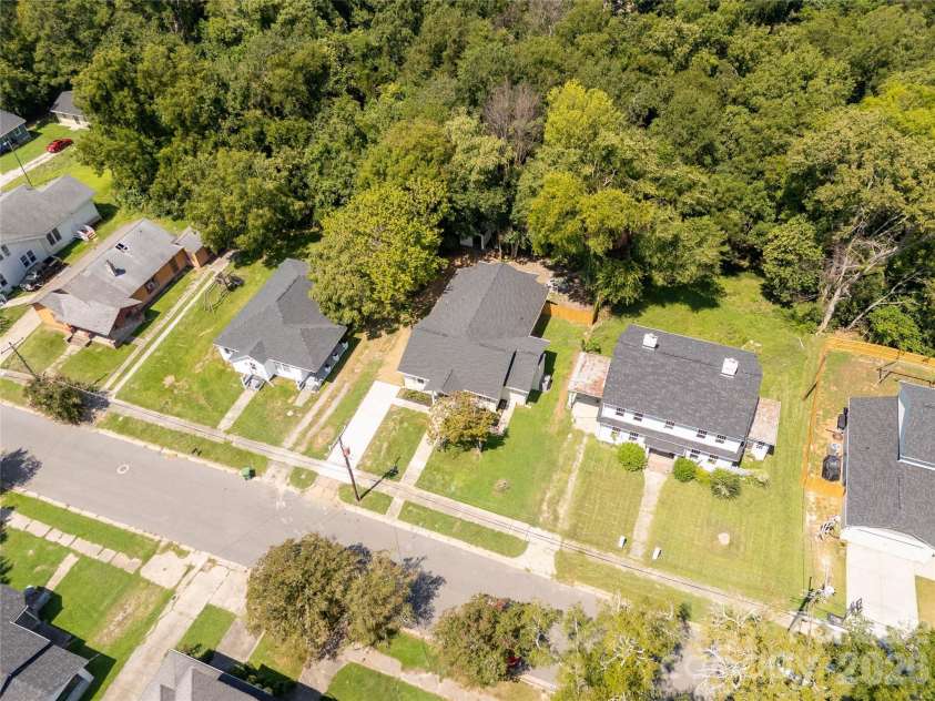 310 Elm Street, Lancaster, SC 29720.  MLS# CAR4419096, YatesRealty ID 47298. 