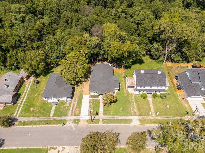 310 Elm Street, Lancaster, SC 29720.  MLS# CAR4419096, YatesRealty ID 47298. 