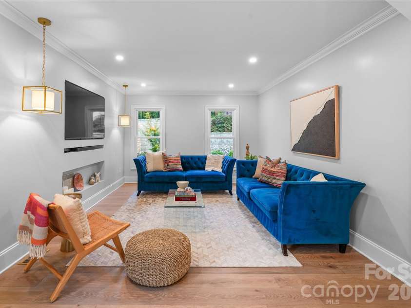 2201 Whilden Court, Charlotte, NC 28211.  MLS# CAR4418465, YatesRealty ID 47299. 