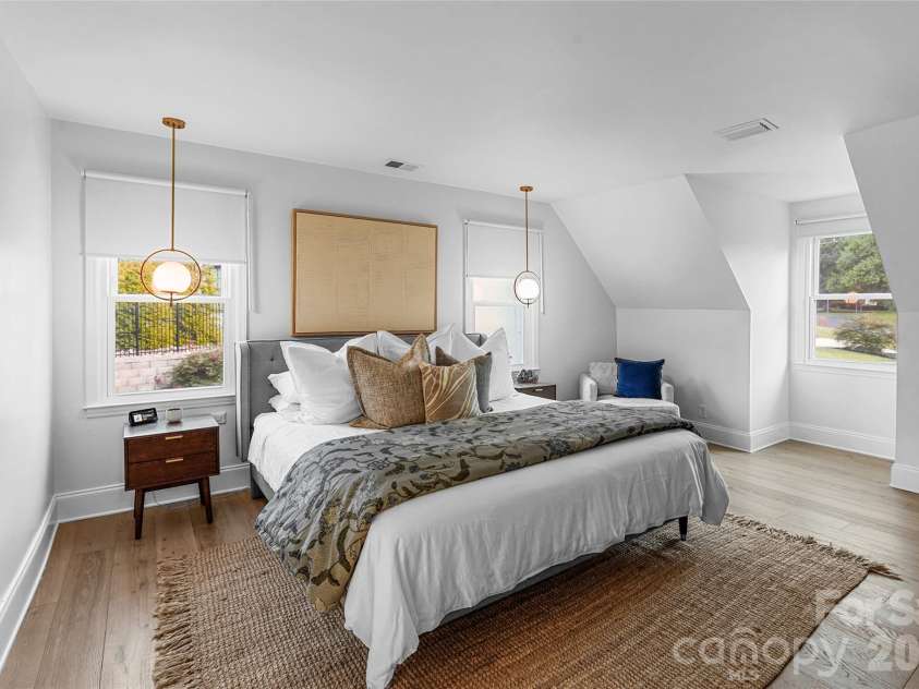 2201 Whilden Court, Charlotte, NC 28211.  MLS# CAR4418465, YatesRealty ID 47299. 