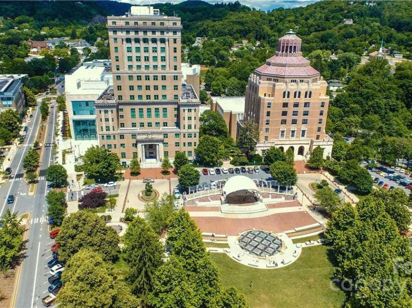 543 College Street, Asheville, NC 28801.  MLS# CAR4083737, YatesRealty ID 473. 