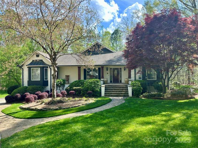 1725 Hannon Farm Road, Fort Mill, SC 29715.  MLS# CAR4242184, YatesRealty ID 4730. 