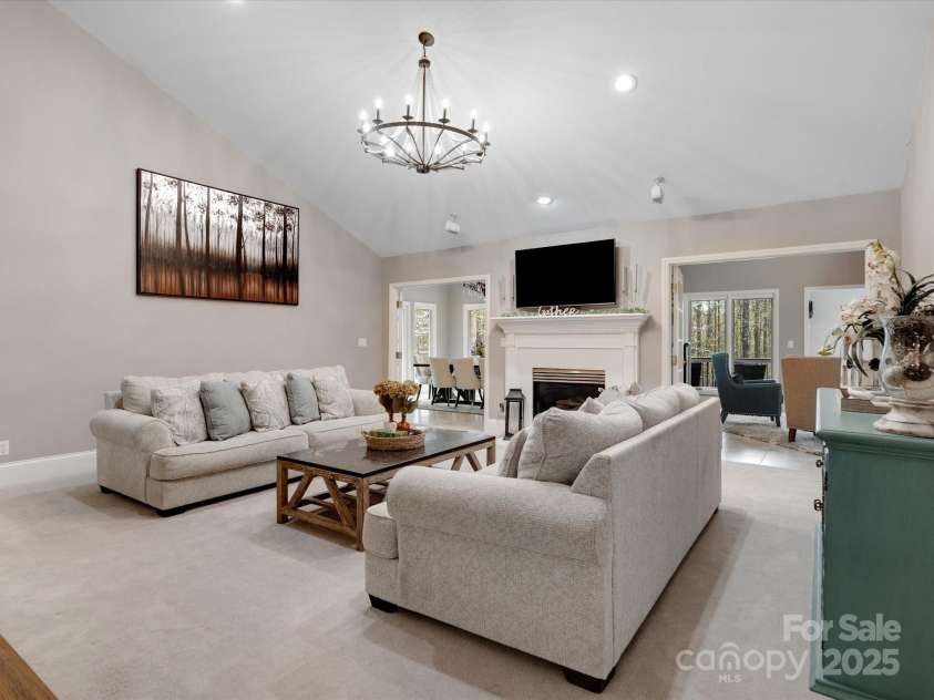 1725 Hannon Farm Road, Fort Mill, SC 29715.  MLS# CAR4242184, YatesRealty ID 4730. 