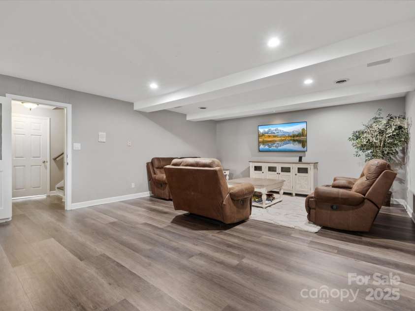1725 Hannon Farm Road, Fort Mill, SC 29715.  MLS# CAR4242184, YatesRealty ID 4730. 